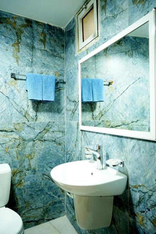 Conord Hotel Аман Екстериор снимка