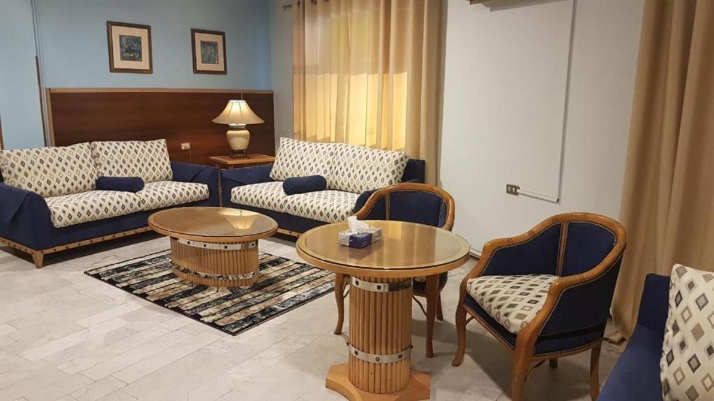 Conord Hotel Аман Екстериор снимка