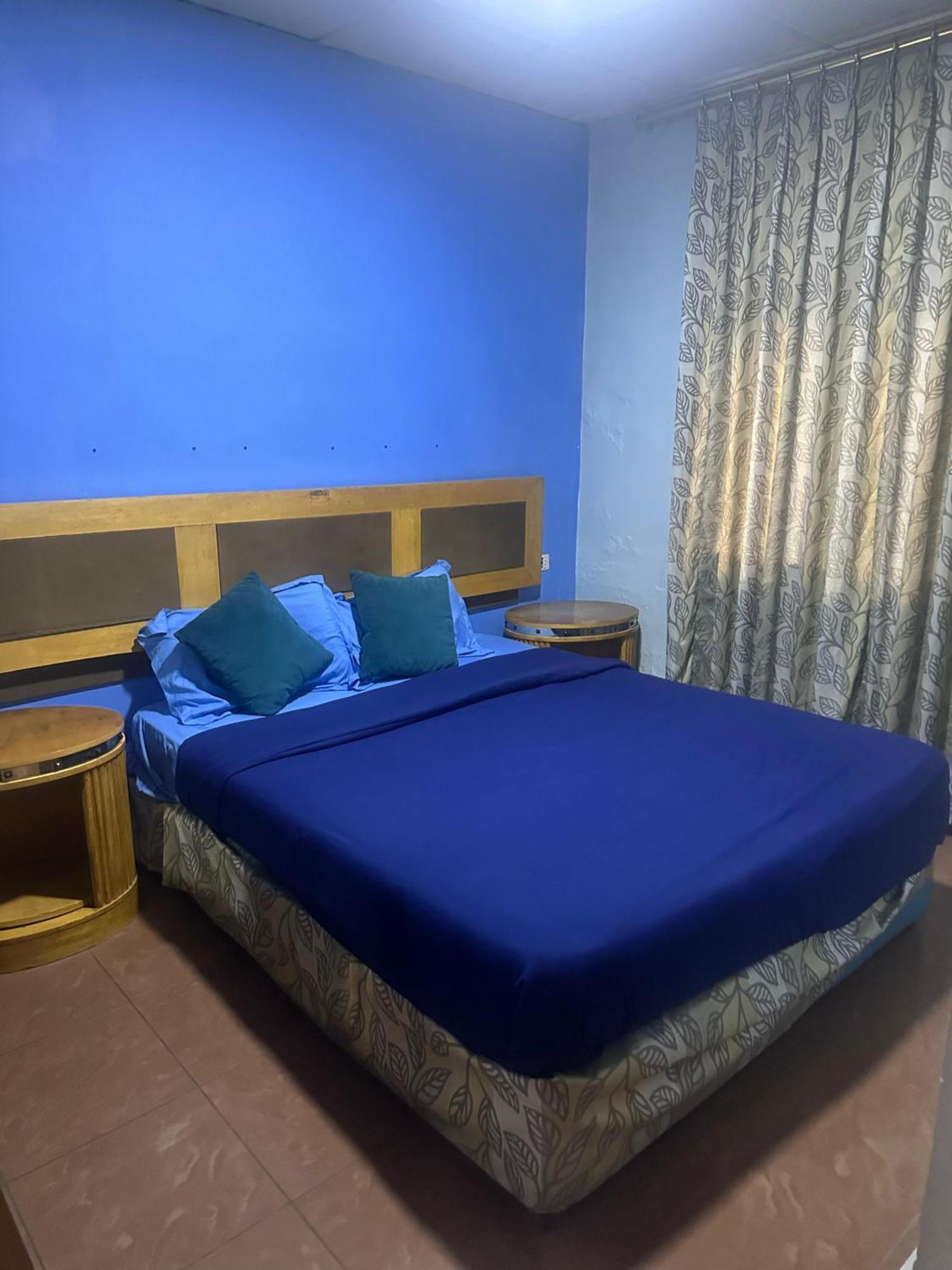 Conord Hotel Аман Екстериор снимка